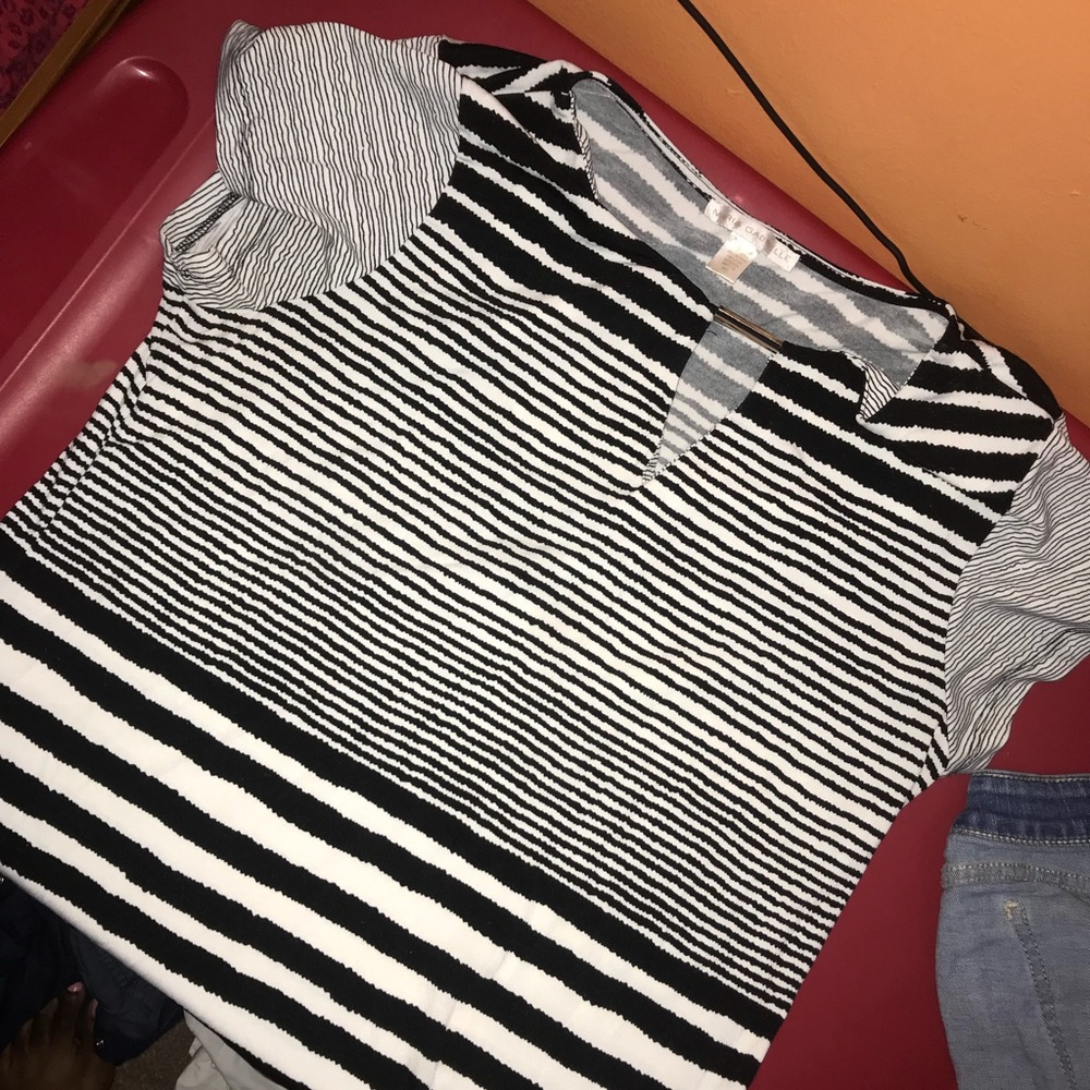Black and White Dressy casual top